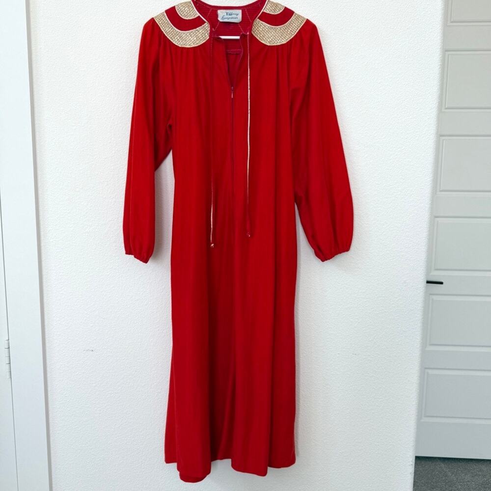 TIFFANY Loungewear Maxi Robe Red Gold Embroidered Collar Half Zip Vintage 70s M